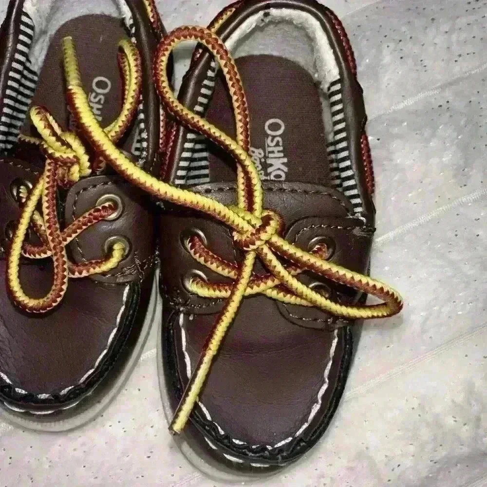 OSHKOSH Alex brown shoe / infant boys size 5